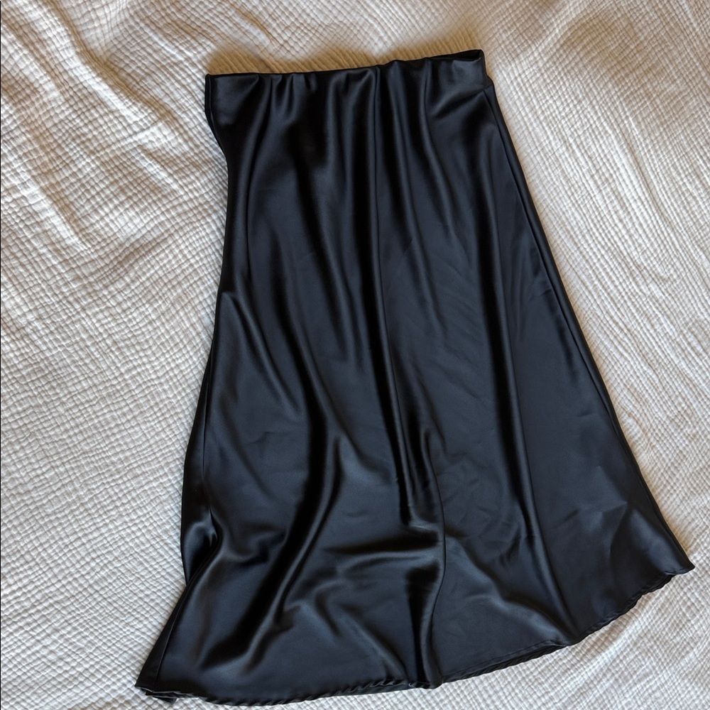 Chic Black Satin Midi Skirt